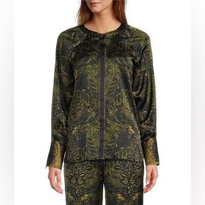 NWT Antonio Melani
Noah Satin Banded Neck Coordinating Button Front Blouse
